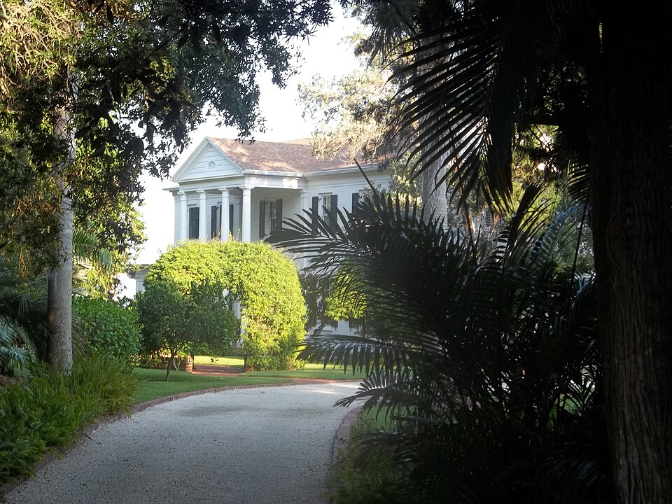 Photograph of Earle House