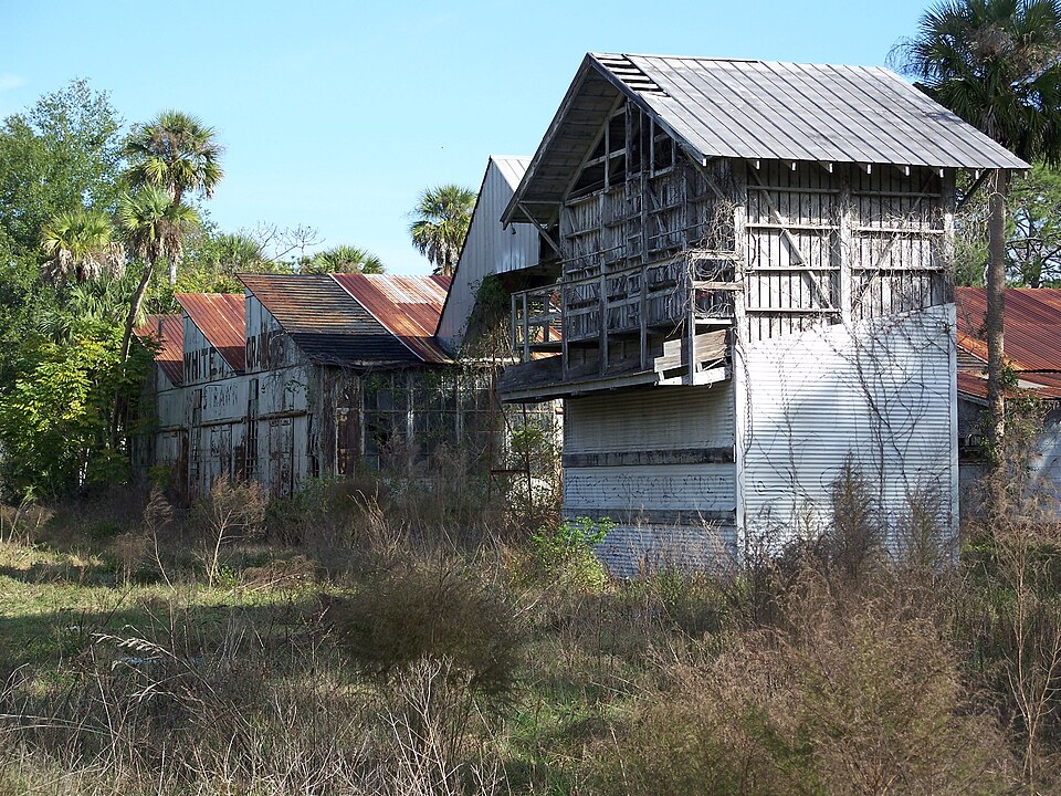 Photograph of Strawn Historic Citrus Packing House District