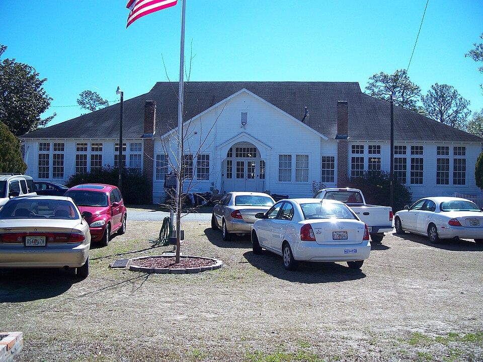 Photograph of Old Fort Braden School