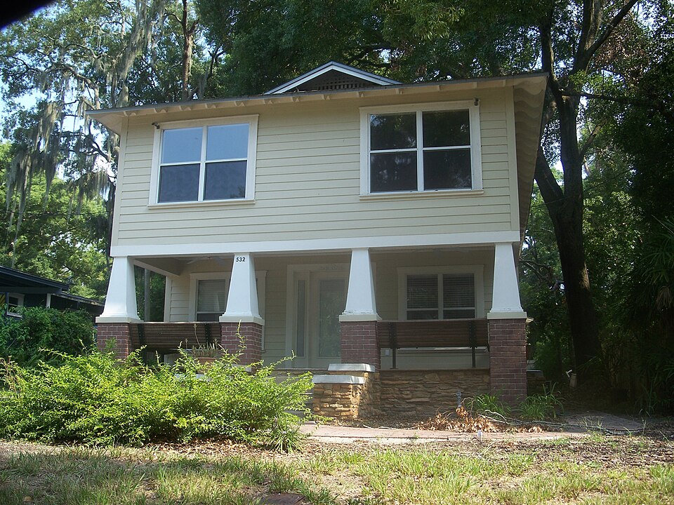 Photograph of Dixieland Historic District