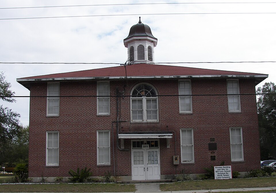 Photograph of Old Lutz Elementary School