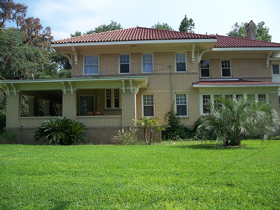 Photograph of Crescent City Historic District