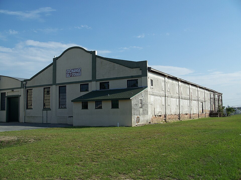 Photograph of Auburndale Citrus Growers Association Packing House