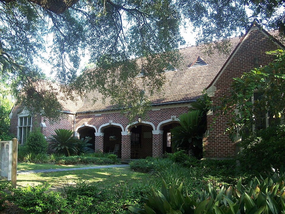 Photograph of Ruge Hall