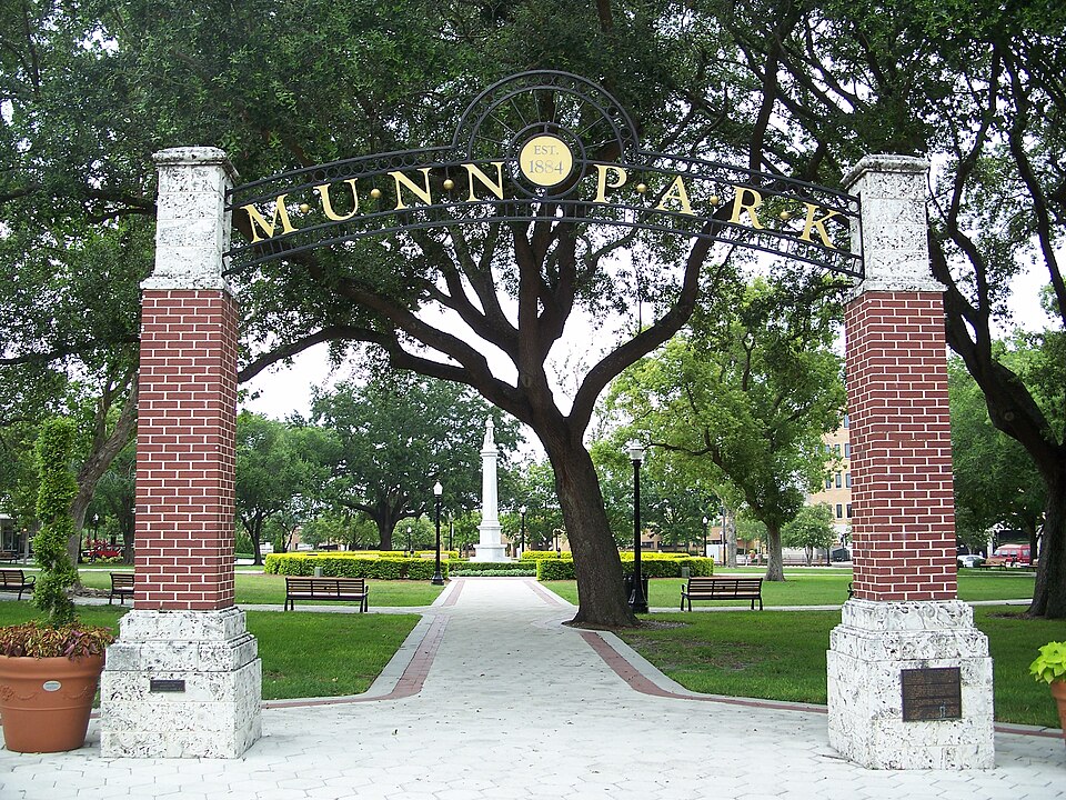 Photograph of Munn Park Historic District