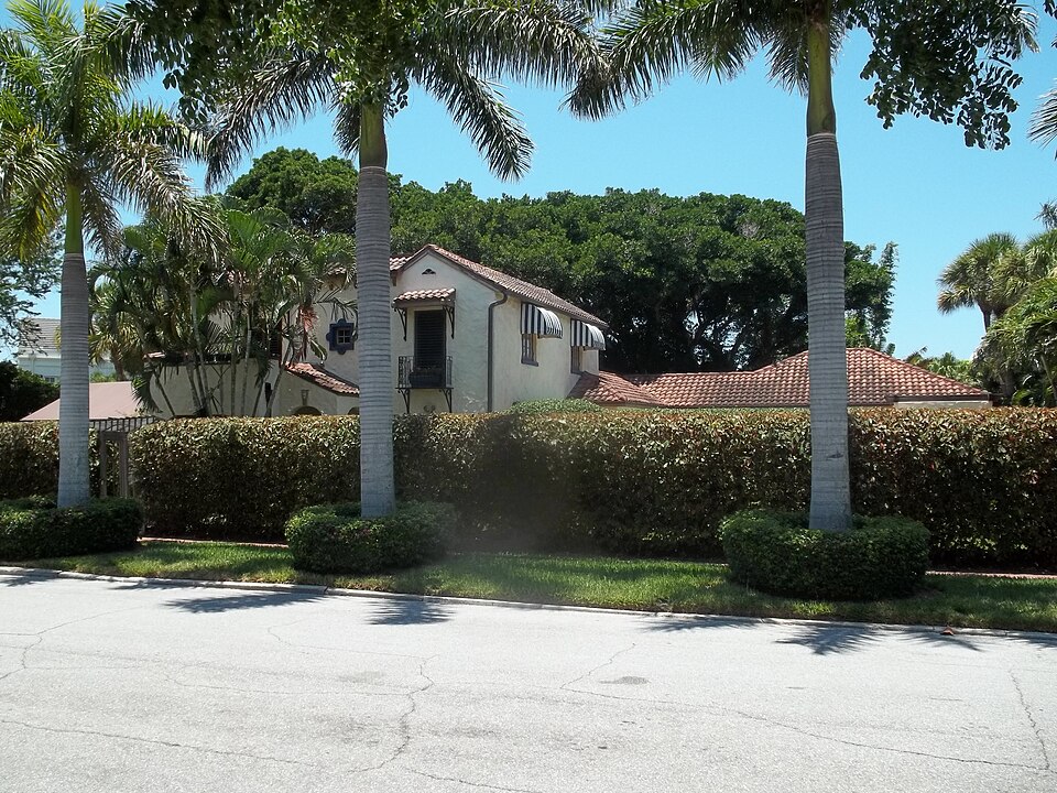 Photograph of House at 507 Jackson Drive
