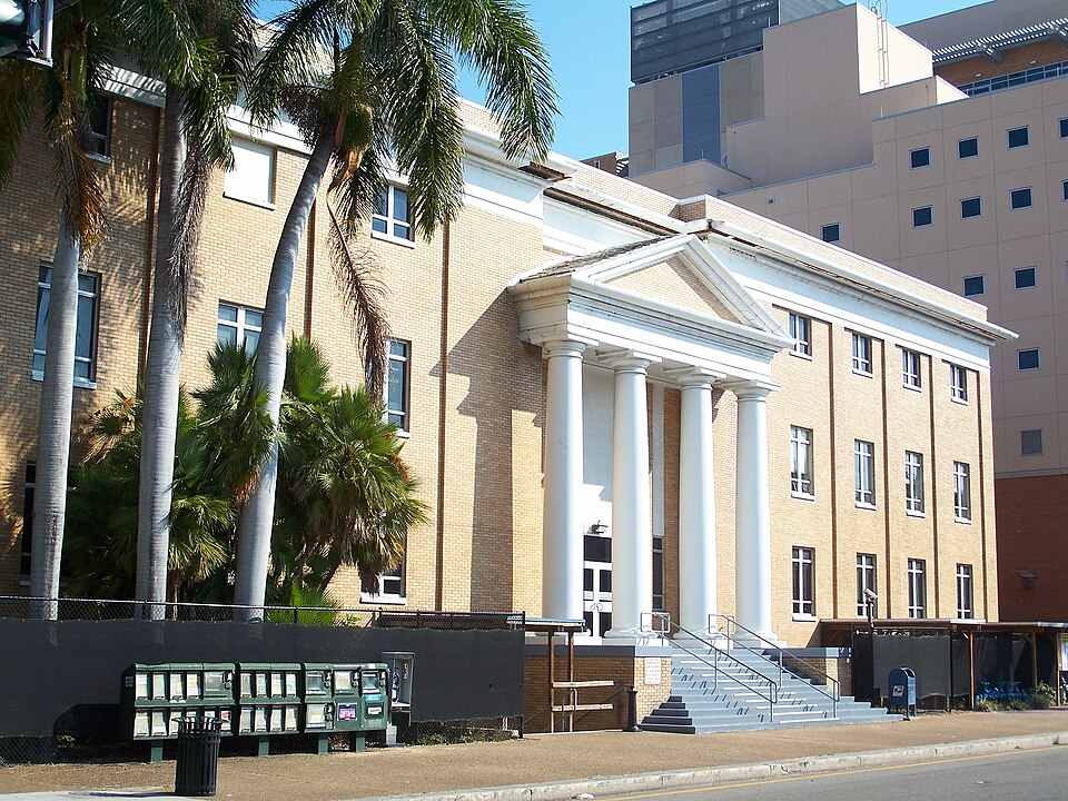 Photograph of Manatee County Courthouse