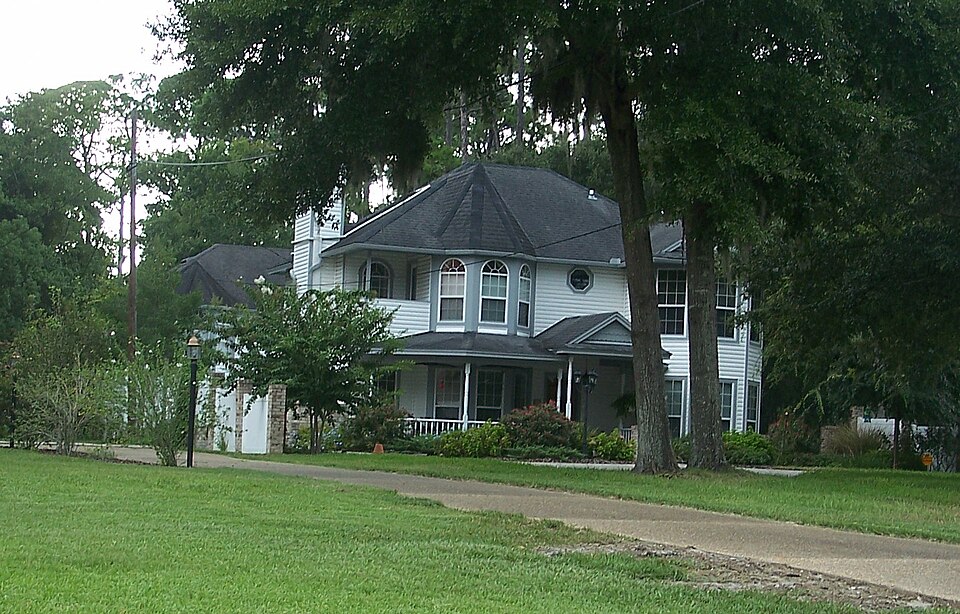 Photograph of River Road Historic District