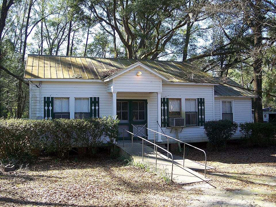 Photograph of Lloyd Woman's Club
