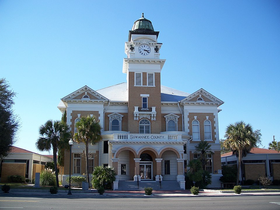 Photograph of Suwannee County Courthouse