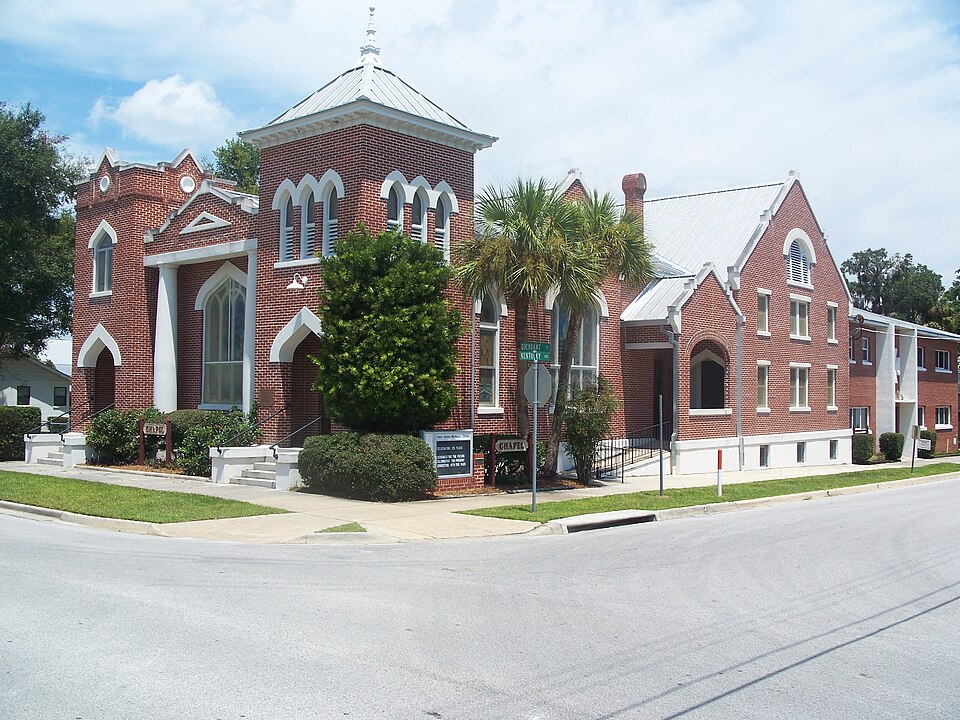 Photograph of First United Methodist Church of Umatilla