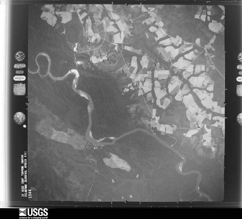 U.S. Geological Survey aerial photograph, 1968-05-01, scale 1:40000