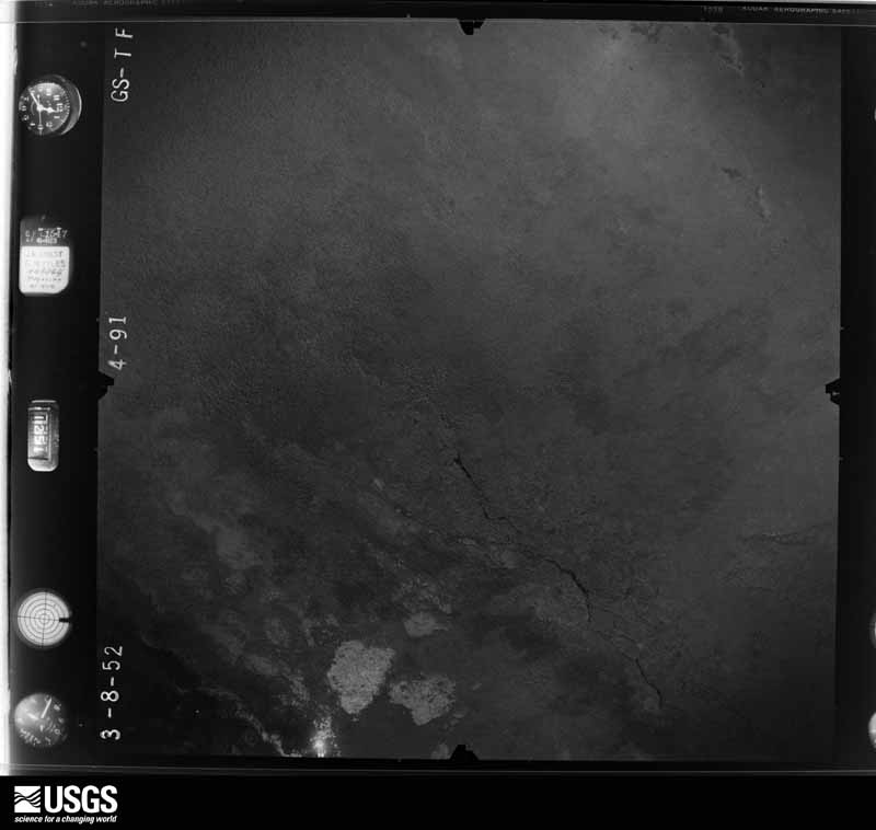 U.S. Geological Survey aerial photograph, 1952-03-08, scale 1:28400