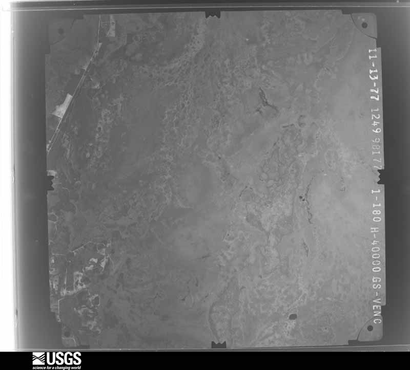 U.S. Geological Survey aerial photograph, 1977-11-13, scale 1:80000