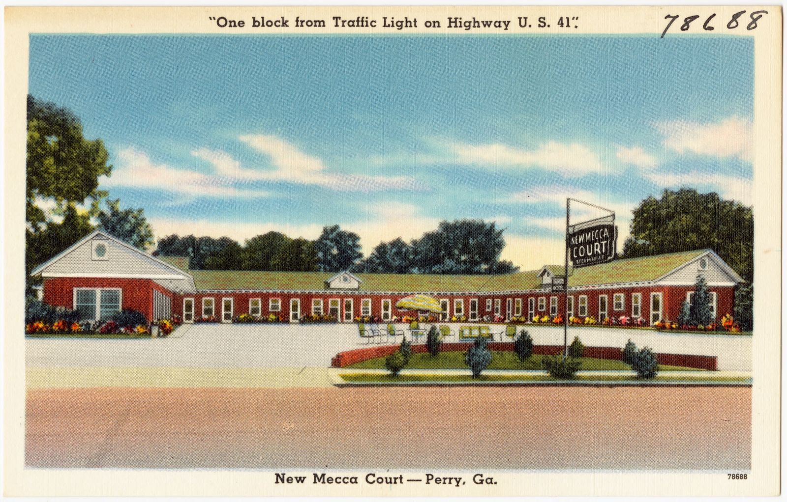 New Mecca Court -- Perry, Ga. "One block from Traffic Light on Highway U. S. 41.", Boston Public Library - undated