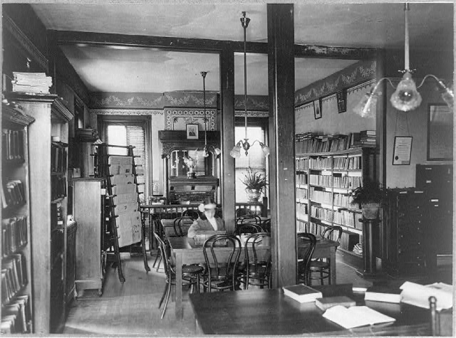 Georgia. Forsyth Library, Bessie Tift College