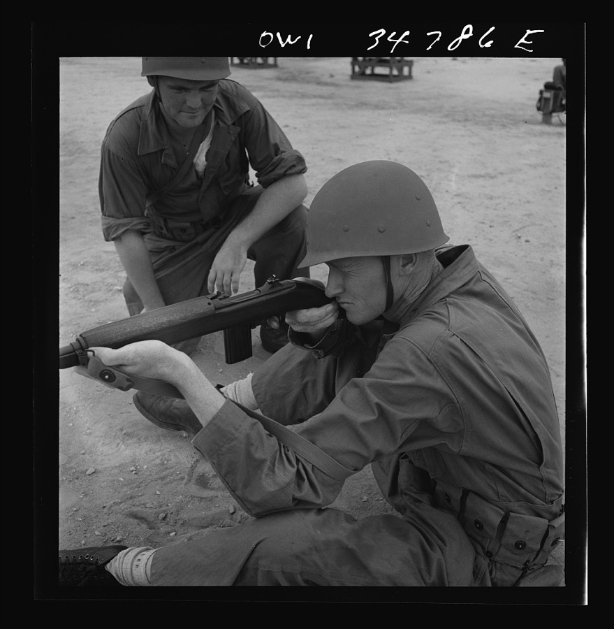 Warner Robins, Georgia. Air Service Command, Robins Field. Learning to handle a carbine