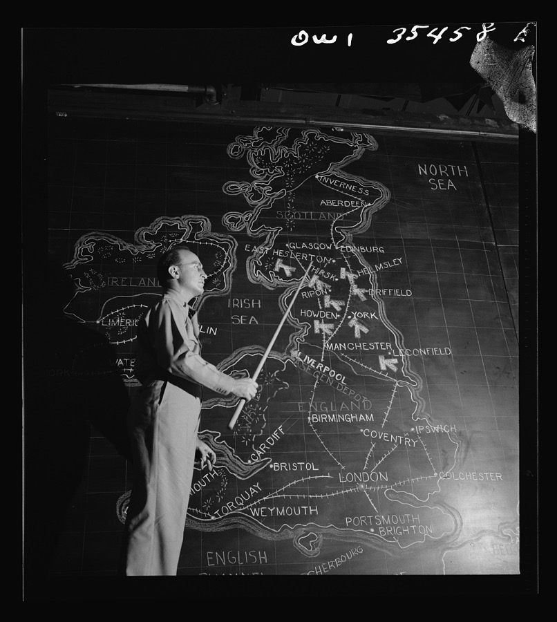 Warner Robins, Georgia. Air Service Command. Instructor taking part in discussions of Service Command problems at the Staff and Command School