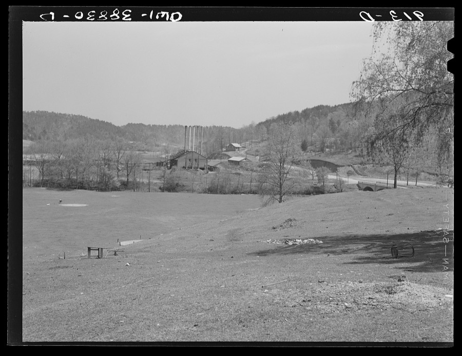 Miscellaneous lot of photographs by Barbara Wright, e.g. University of Virginia, Franconia, New Hampshire, Maine. Sawmill in Georgia. Habersham vicinity