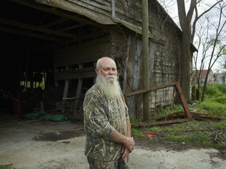 Carl Albritton moved to tiny Bartow, an old cotton-mill town in the U.S. state of Georgia, from a bigger city, specifically to live a "rural life"