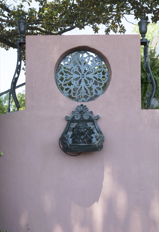 Ornate property-wall detail in Macon, Georgia