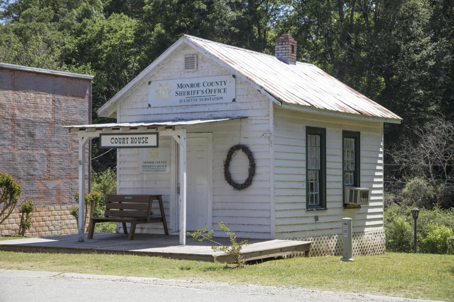 The tiny sheriff's department and courthouse in Juliette, a small town in Monroe County, Georgia