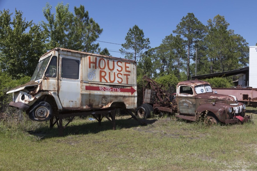 Somebody's having some fun at the "House of Rust" auto-parts store in Waycross, Georgia