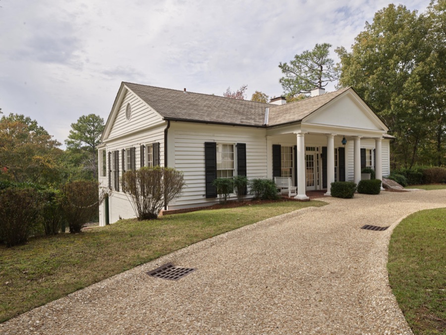 The "Little White House" in Warm Springs, Georgia, the town in which Franklin Roosevelt sought treatment for polio in 1924, nine years before he became U.S. president