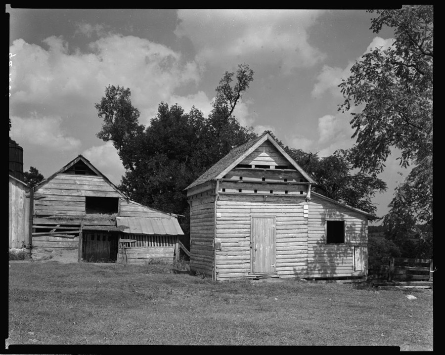E.B. Cade-Saunders House, Washington, Wilkes County, Georgia