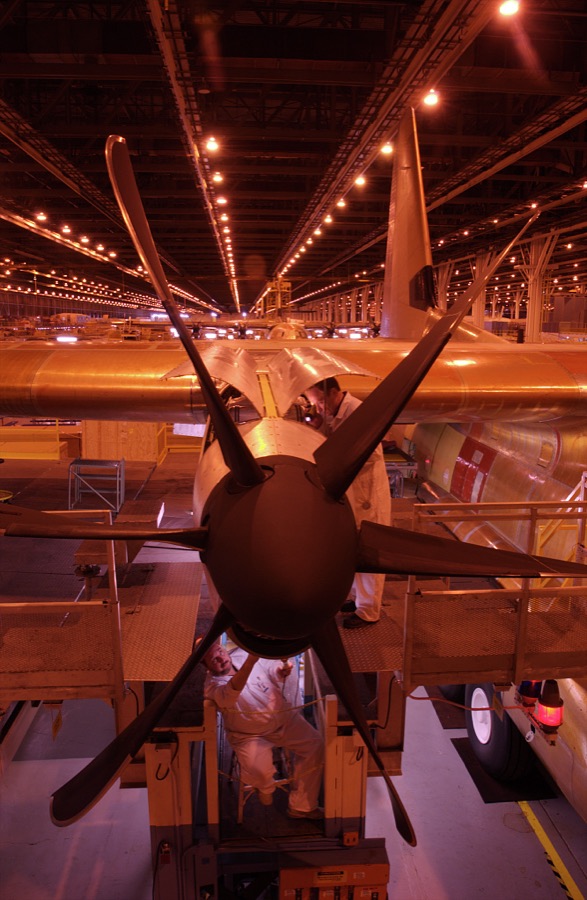 Propellers made from innovative composite materials power the new model J of the venerable C-130 Hercules, a large, propeller-driven cargo plane in production since 1954