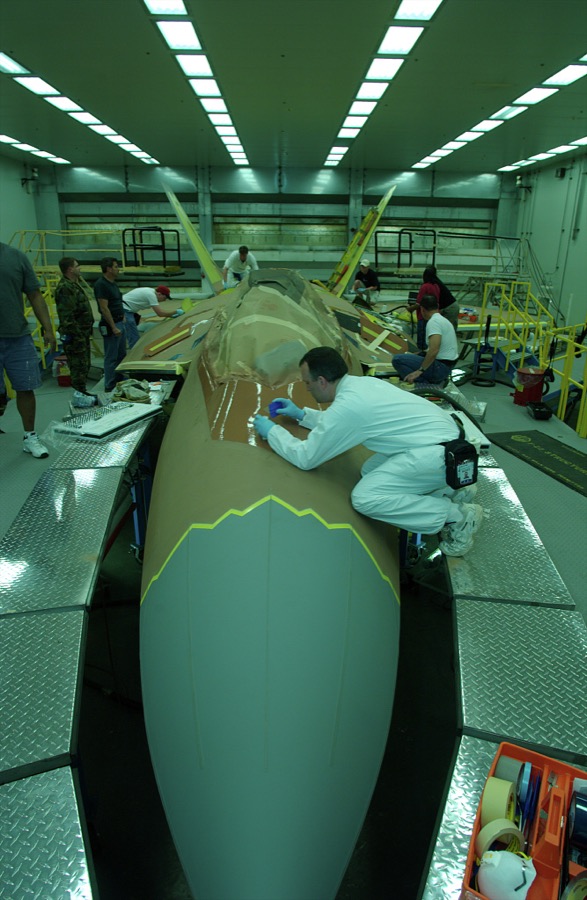 A variety of stealthy qualities have been applied to the design of the F-22 in order to make it difficult to track via radar