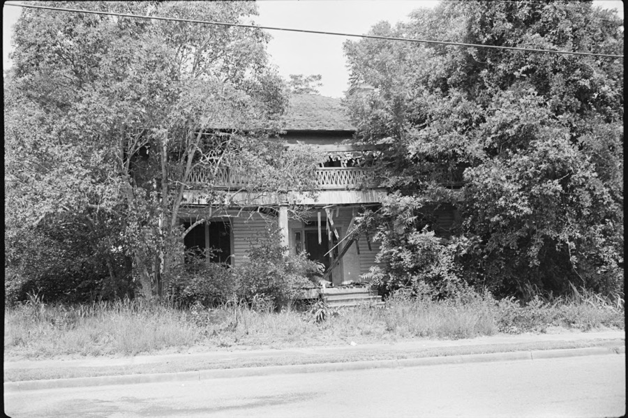 Vernacular architecture and other scenes, Worth County, Georgia