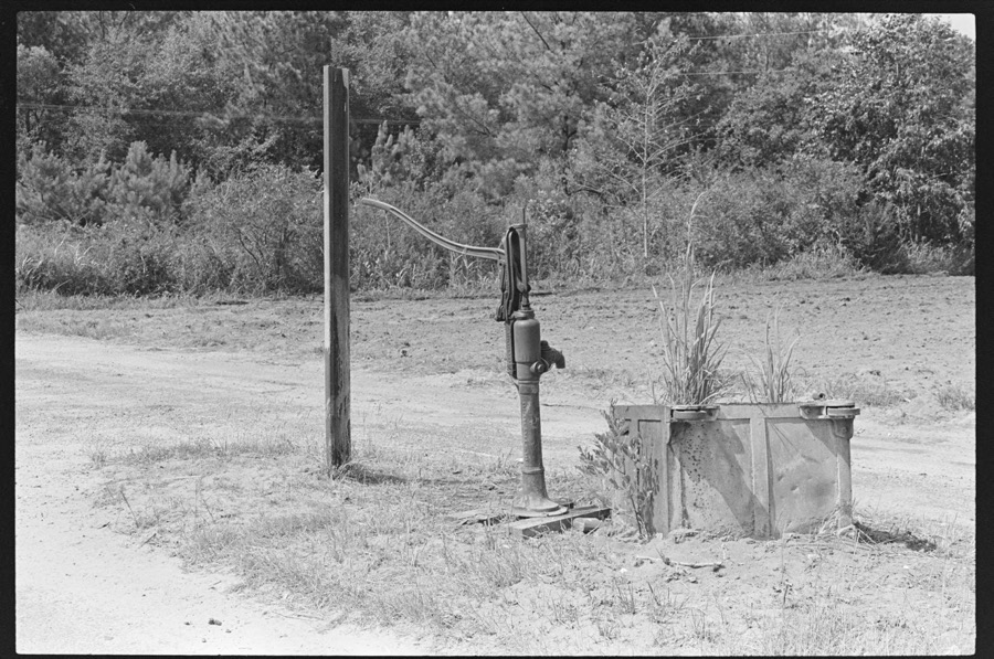 Oakfield, Georgia; H.W. Garrett at Doerun Courier, Doerun, Georgia; J.B. Green, Hartsfield, Georgia; Mauldin and Saunders homes, Worth County, Georgia