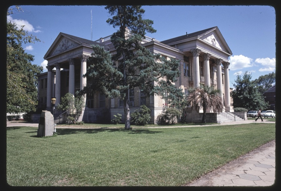 People and scenes, Fitzgerald, Georgia, Ben Hill County Courthouse, C.M. Copeland's woodworking shop, Lee Jones's paintings
