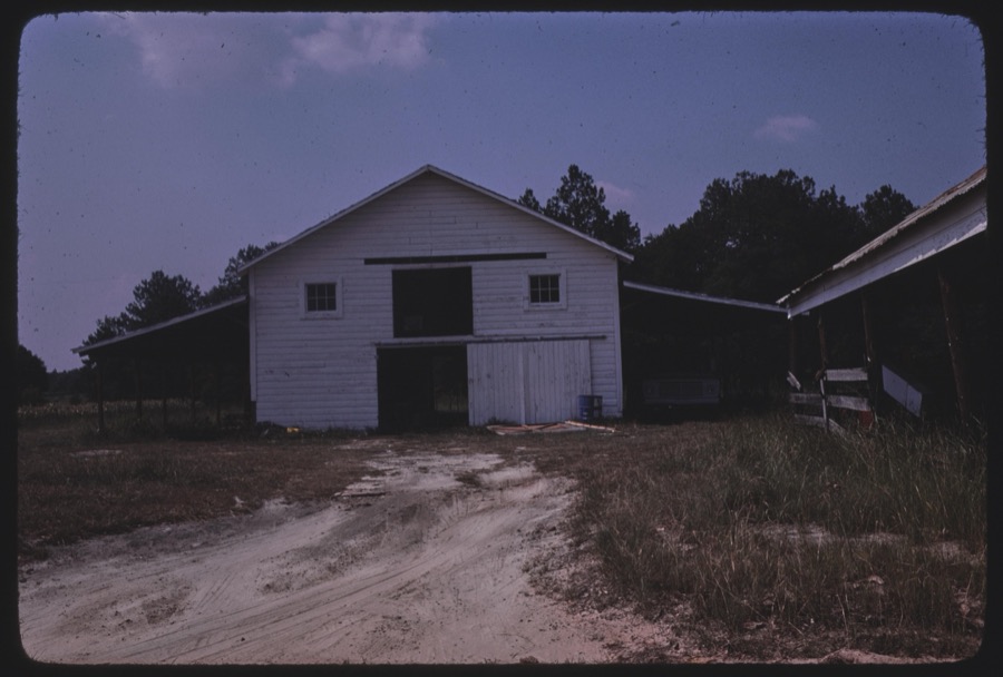 Vernacular houses, farm buildings, and landscape at two sites in Tift County, Georgia
