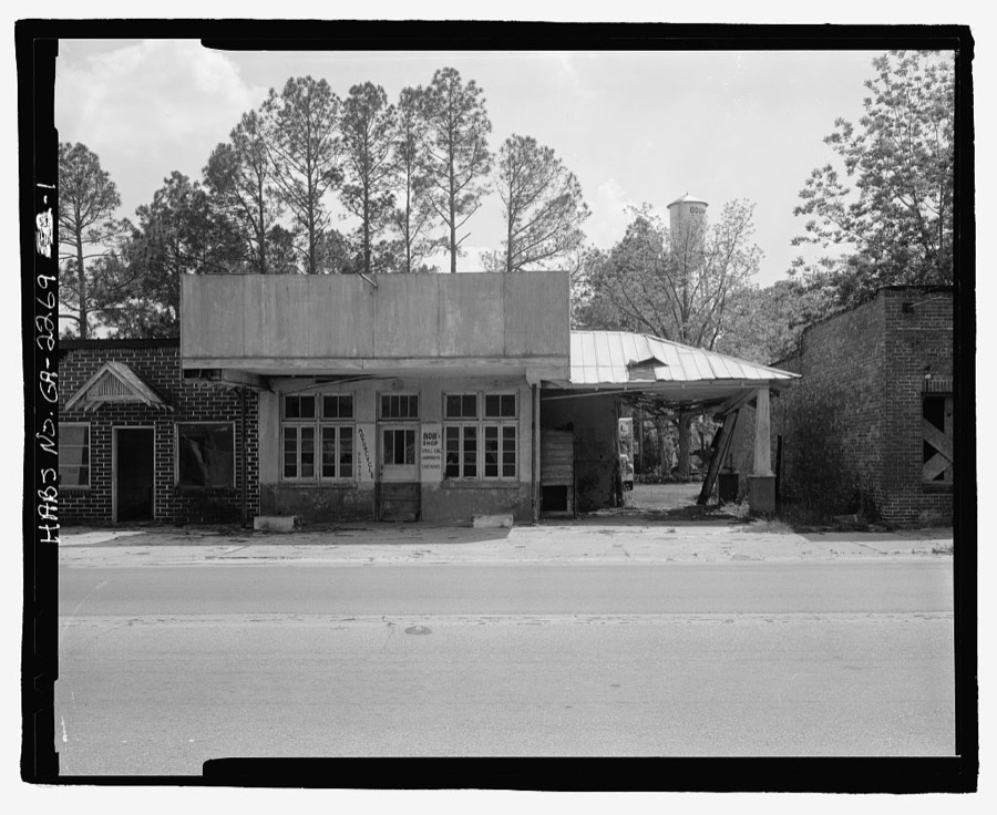 Walker's Service Station, U.S. Highway 341, 175 feet southeast of South Church Stree, Odum, Wayne County, GA