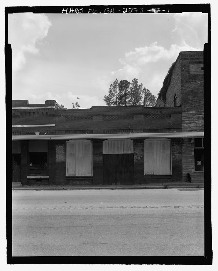 Aspinwall-Perkins-Hires Building, U.S. Highway 341, 50 feet southeast of Carter Avenue, Odum, Wayne County, GA