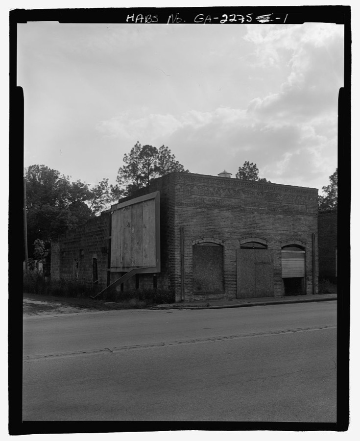 Ahl-Dean-Hires Building, U.S. Highway 341, 130 feet southeast of Carter Avenue, Odum, Wayne County, GA