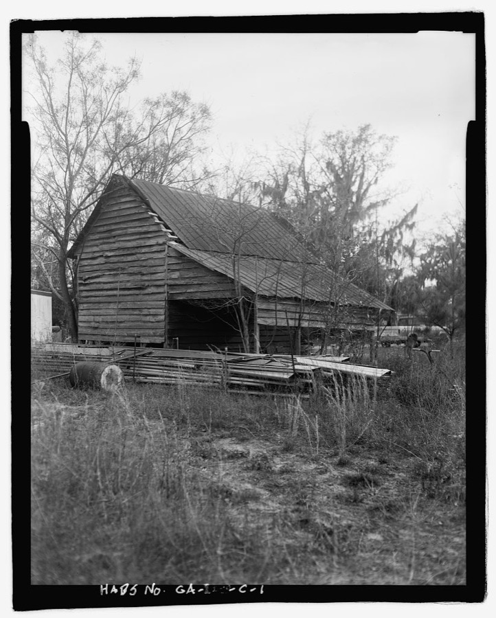 Jaudon-Bragg-Snelling Farm, Corn Crib, North side of GA State Route 21, Springfield, Effingham County, GA