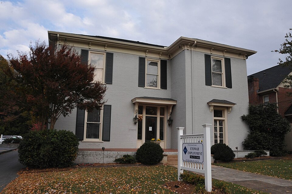 Photograph of Sullivan-Hillyer House