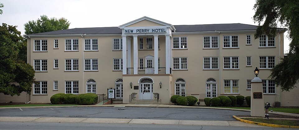 Photograph of New Perry Hotel