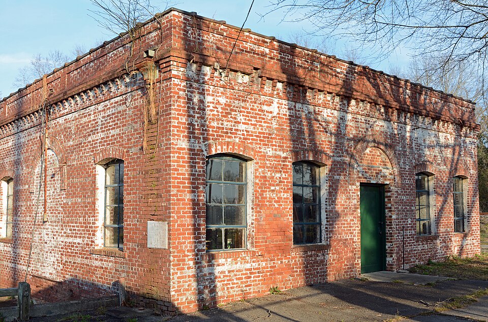 Photograph of Swainsboro Light and Water Plant