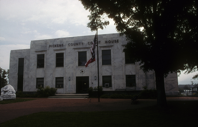 Photograph of Pickens County Courthouse