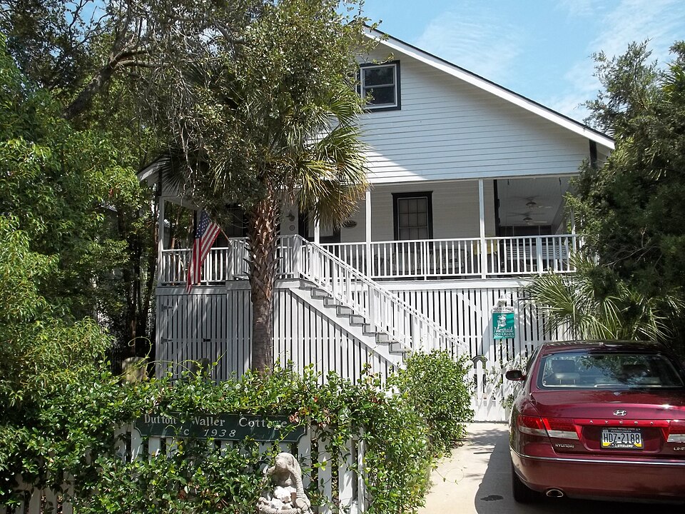 Photograph of Dutton-Waller Raised Tybee Cottage