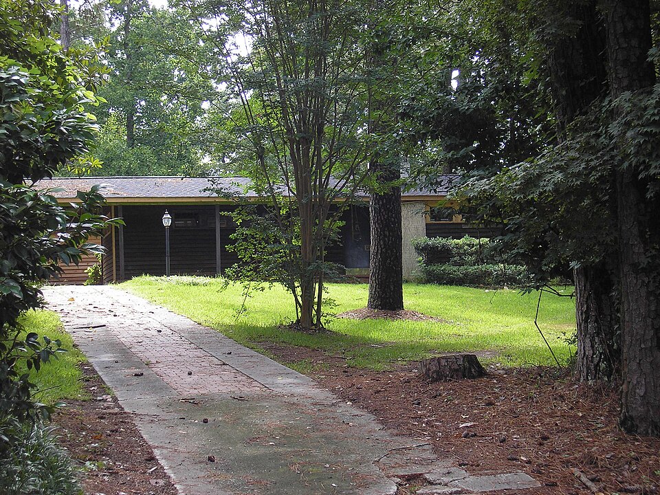 Photograph of Joseph and Mary Jane League House