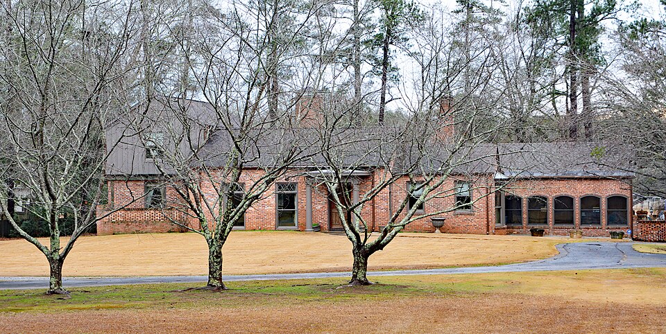 Photograph of Herman and Allene Shaver House