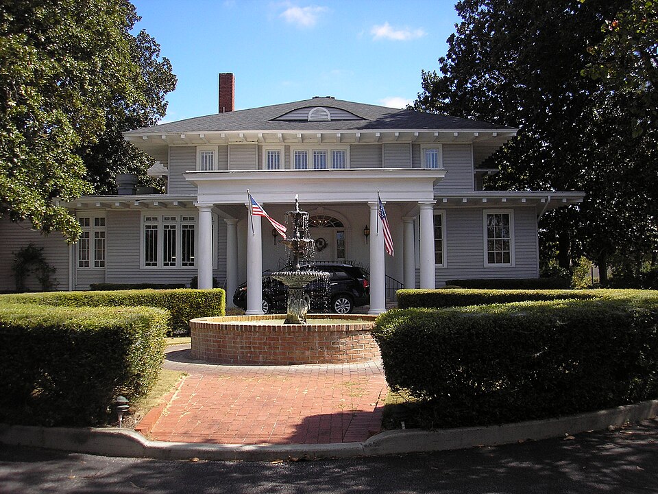 Photograph of Riverside Club-Magnolia Club