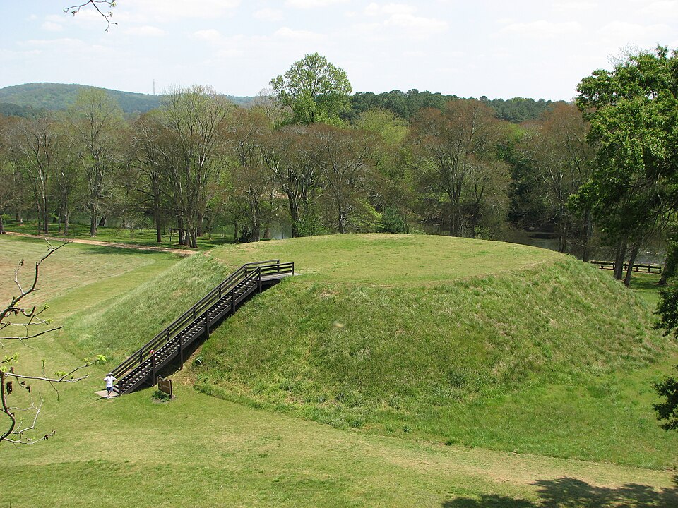 Photograph of Etowah Indian Mounds