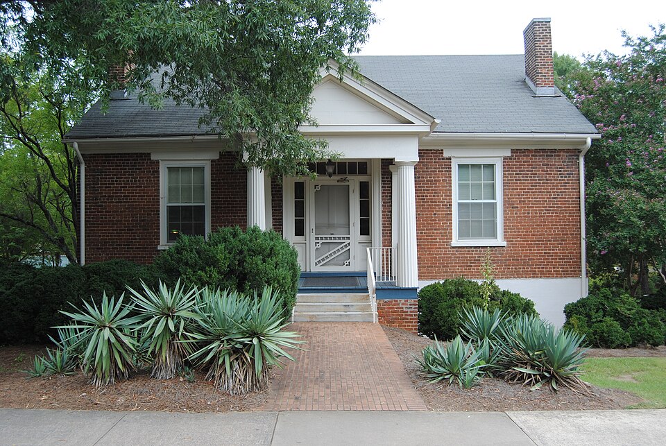 Photograph of Bishop House