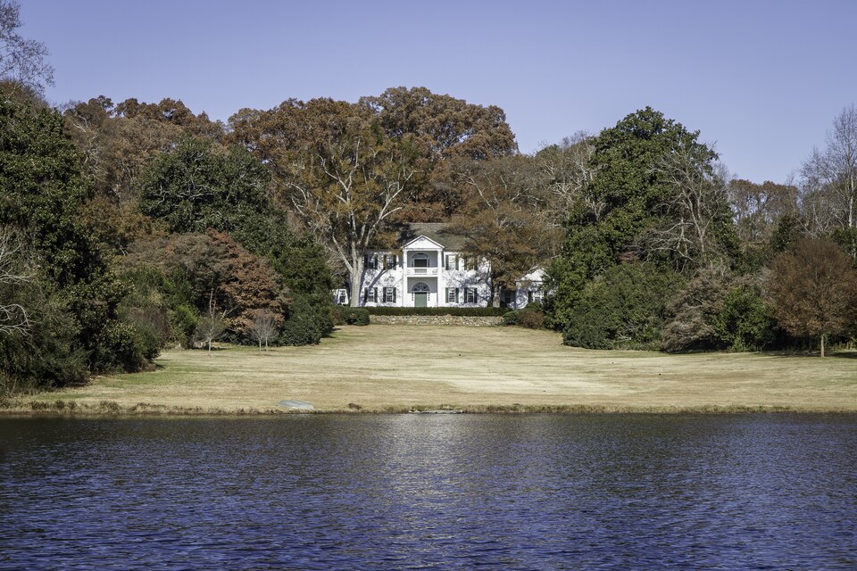 Photograph of Gordon-Banks House